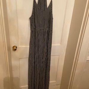 Maternity maxi dress